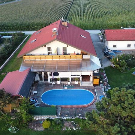 Christis Apartments Eberndorf المظهر الخارجي الصورة